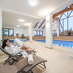 Kaniowka Ski Resort- Relaks W Gorach Z Basenem, Sauna I Jacuzzi
